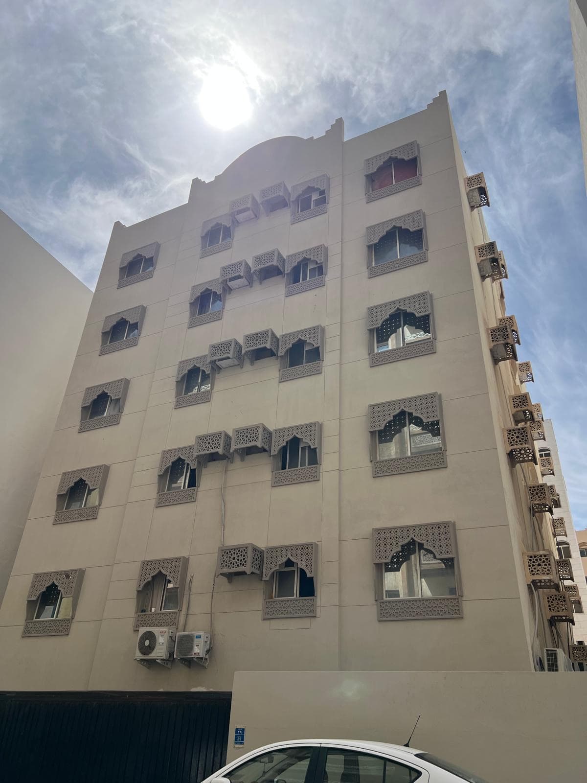 مبنى سكني للبيع