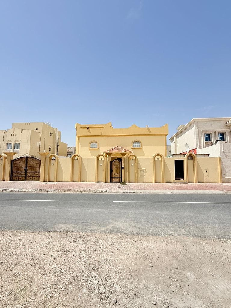 فيلا سكنية 7 غرف نوم للبيع في ازغوى