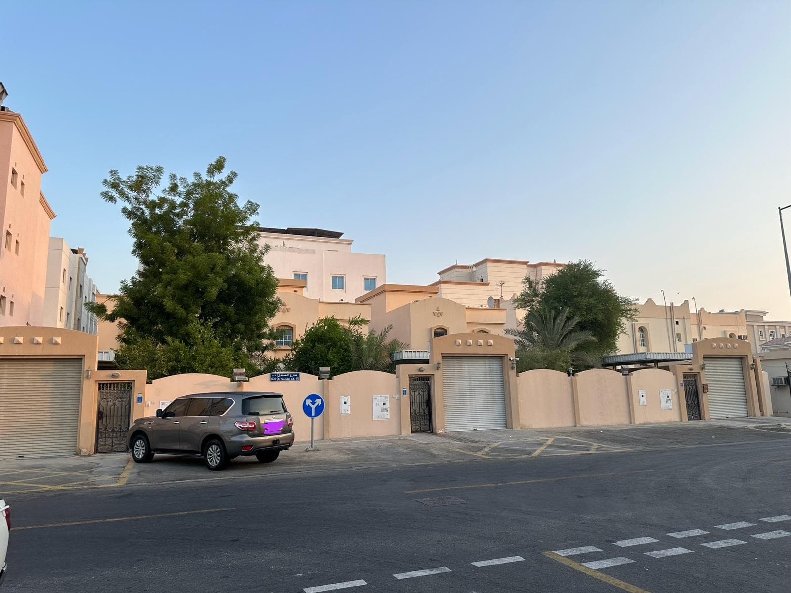 مبنى سكني للبيع في الوكرة