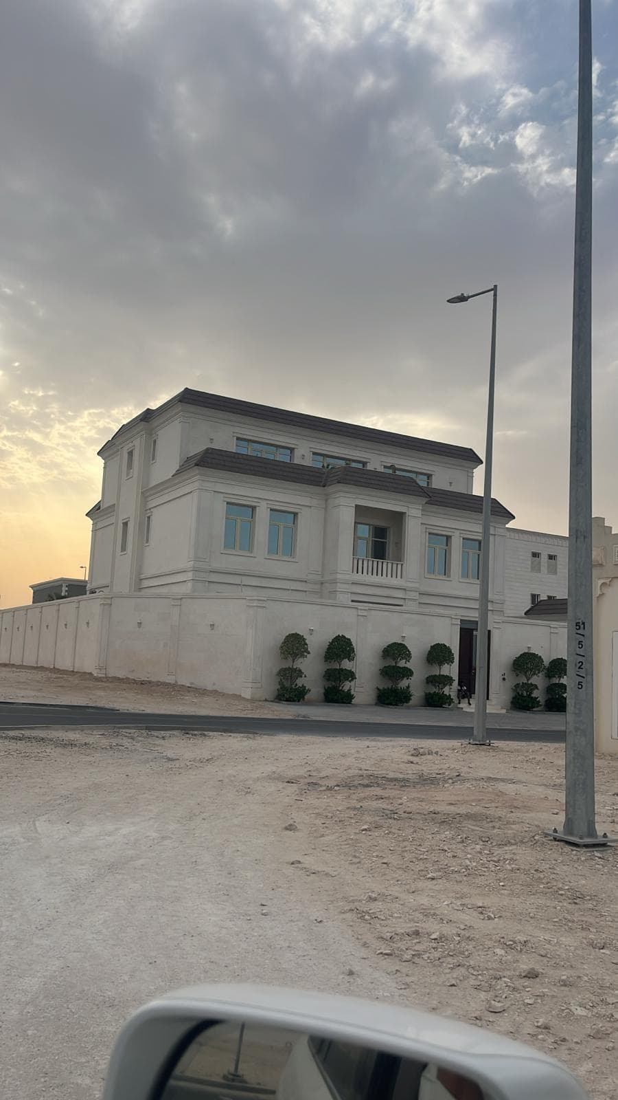 فيلا سكنية 8 غرف نوم للبيع في عنيزة (الخليج الغربي)