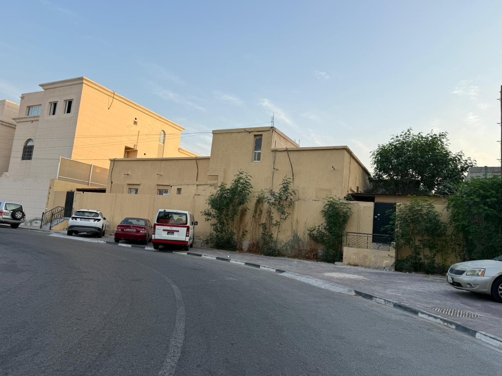 8 Bedroom Residential Villa for Sale in Gharrafat Al Rayyan