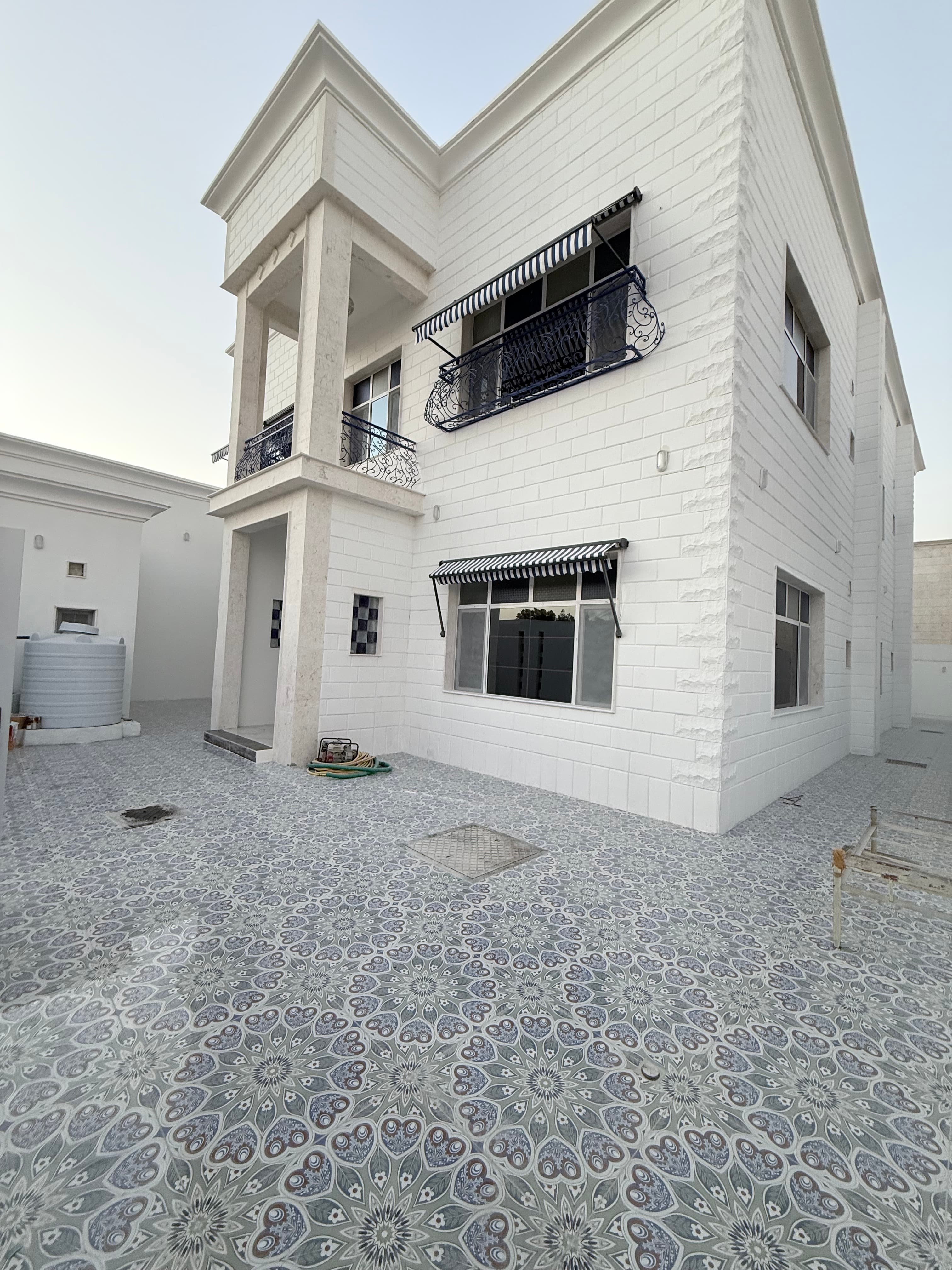 فيلا سكنية 8 غرف نوم للبيع في الريان الجديد