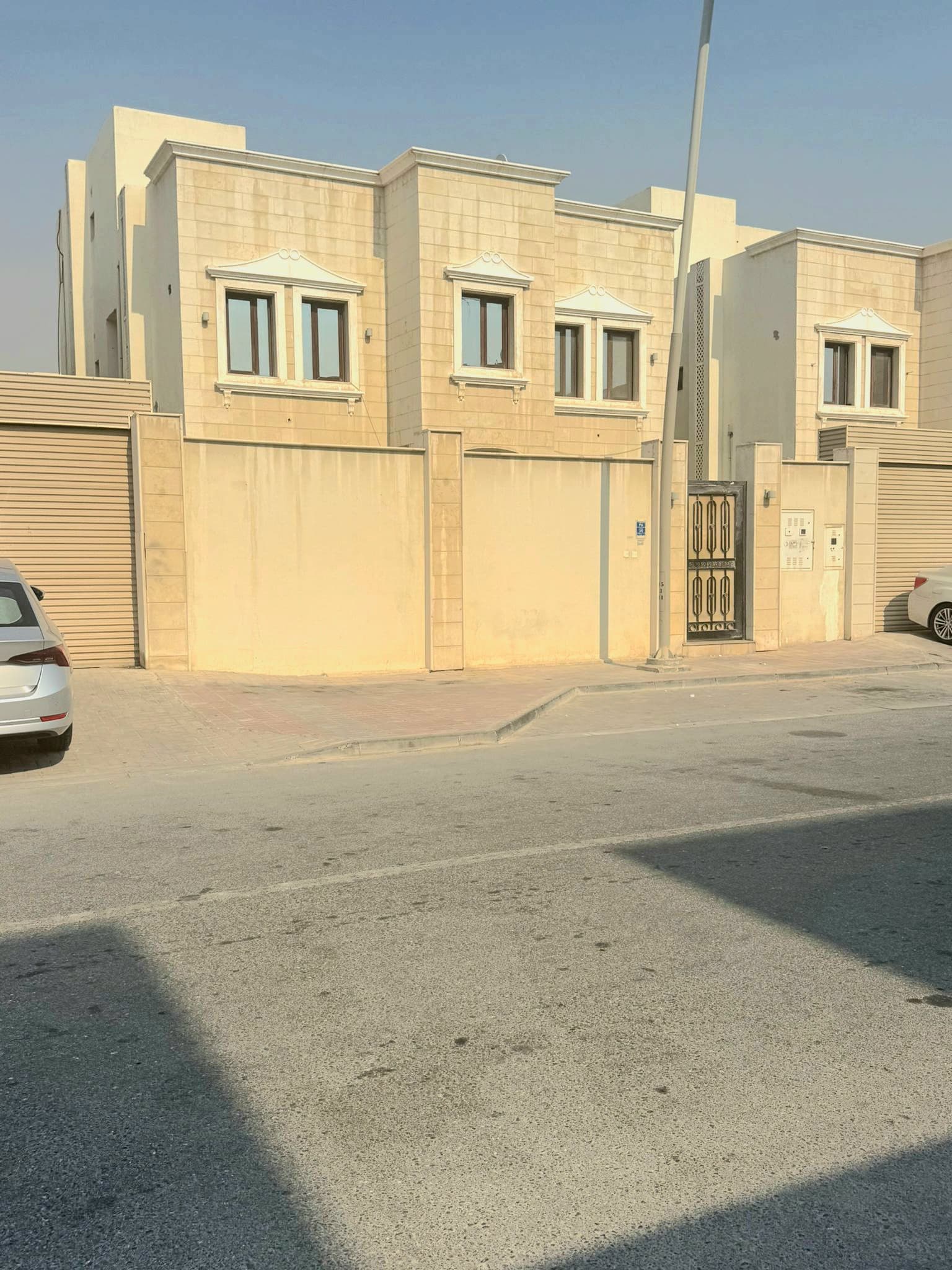 فيلا سكنية 7 غرف نوم للبيع