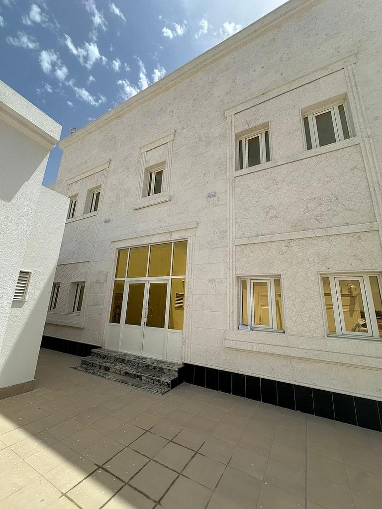 فيلا سكنية 8 غرف نوم للبيع في الغرافة