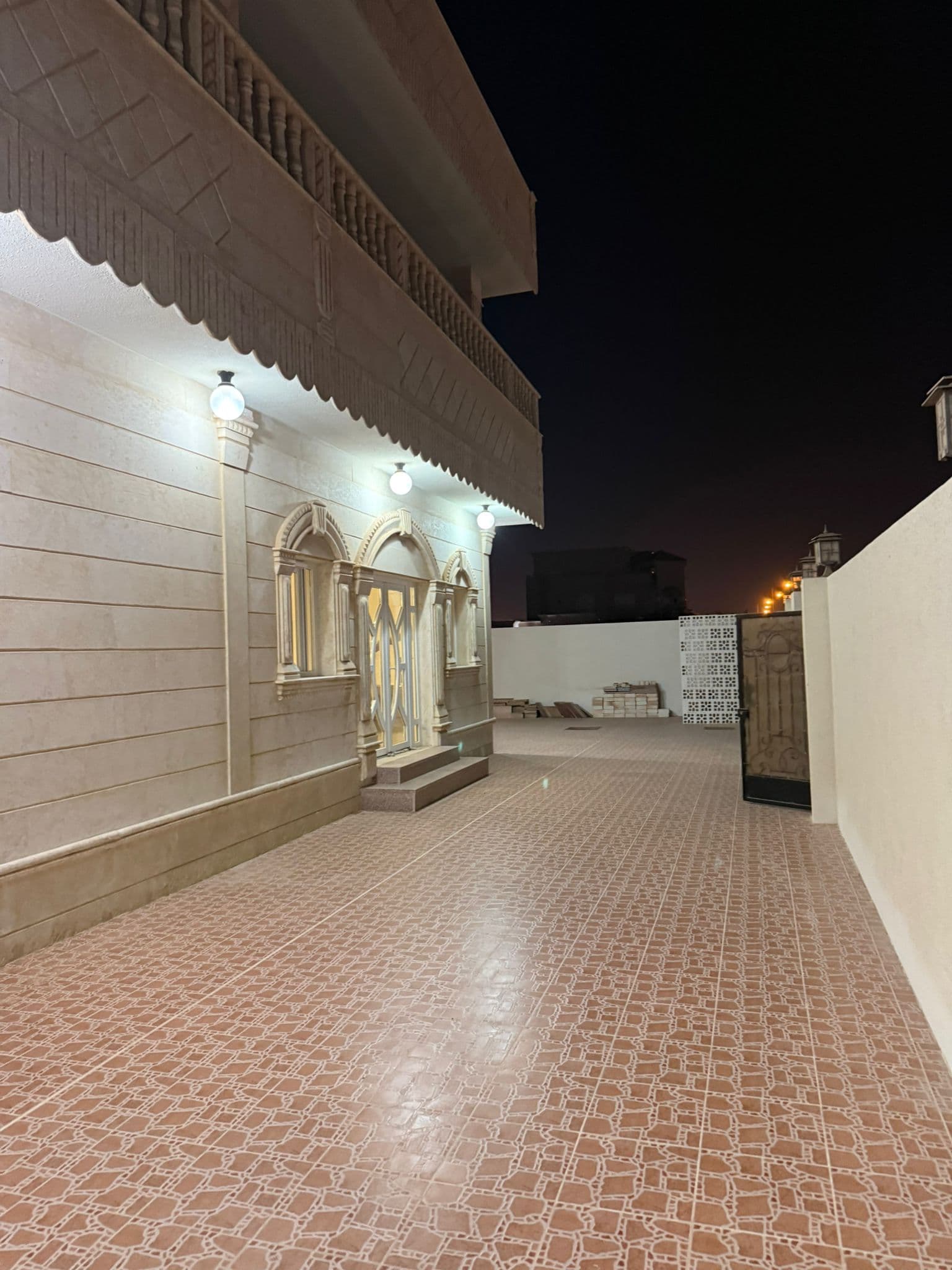 فيلا سكنية 7 غرف نوم للبيع في الذخيرة 