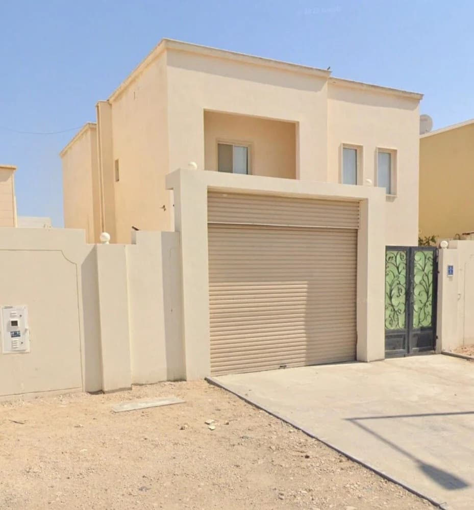 فيلا سكنية 6 غرف نوم للبيع في الخور