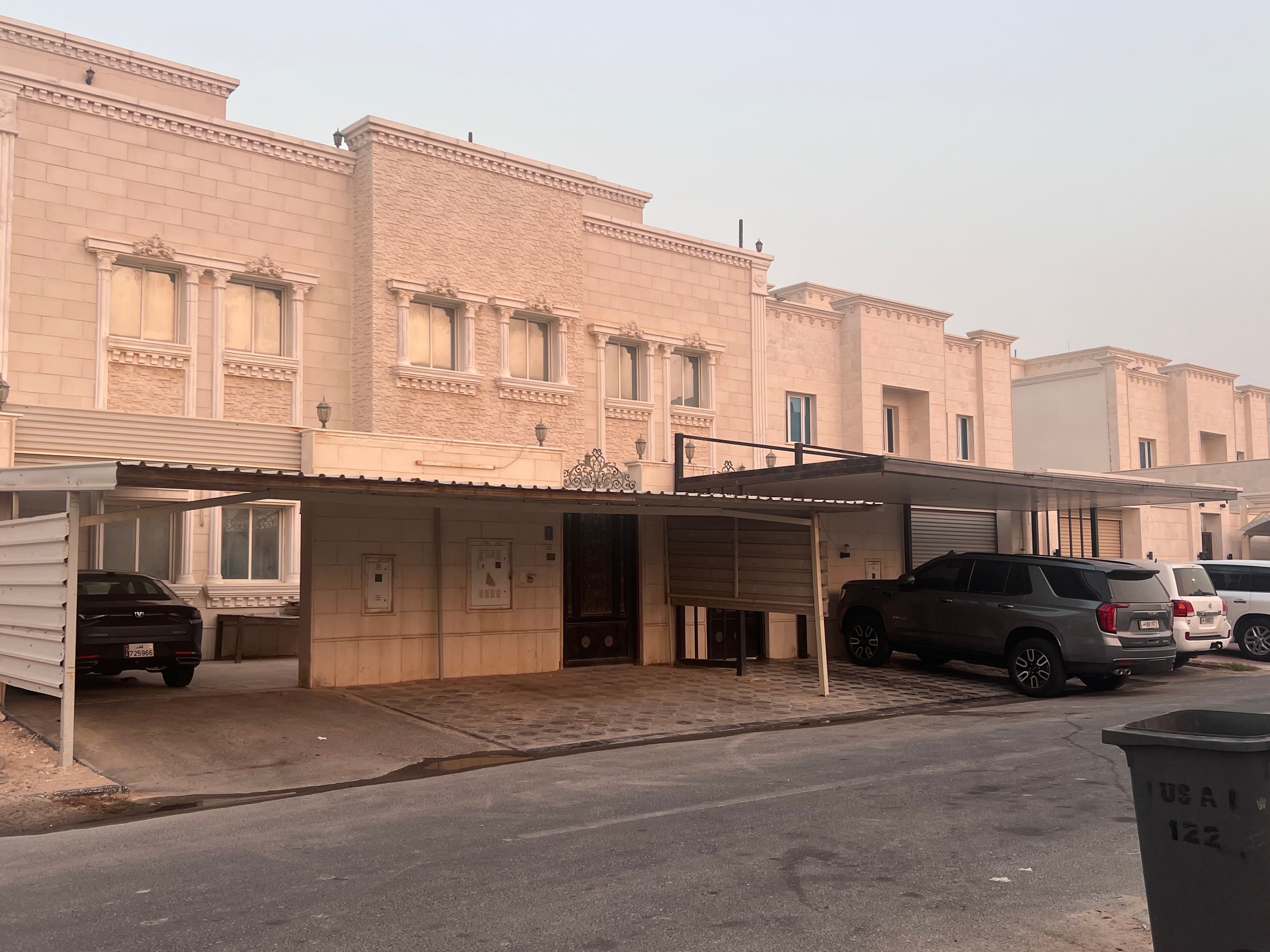 فيلا سكنية 8 غرف نوم للبيع في ام العمد