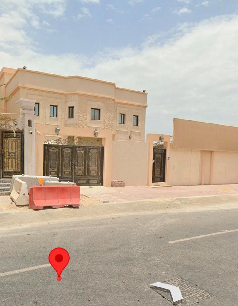 6 Bedroom Residential Villa for Sale in Gharrafat Al Rayyan