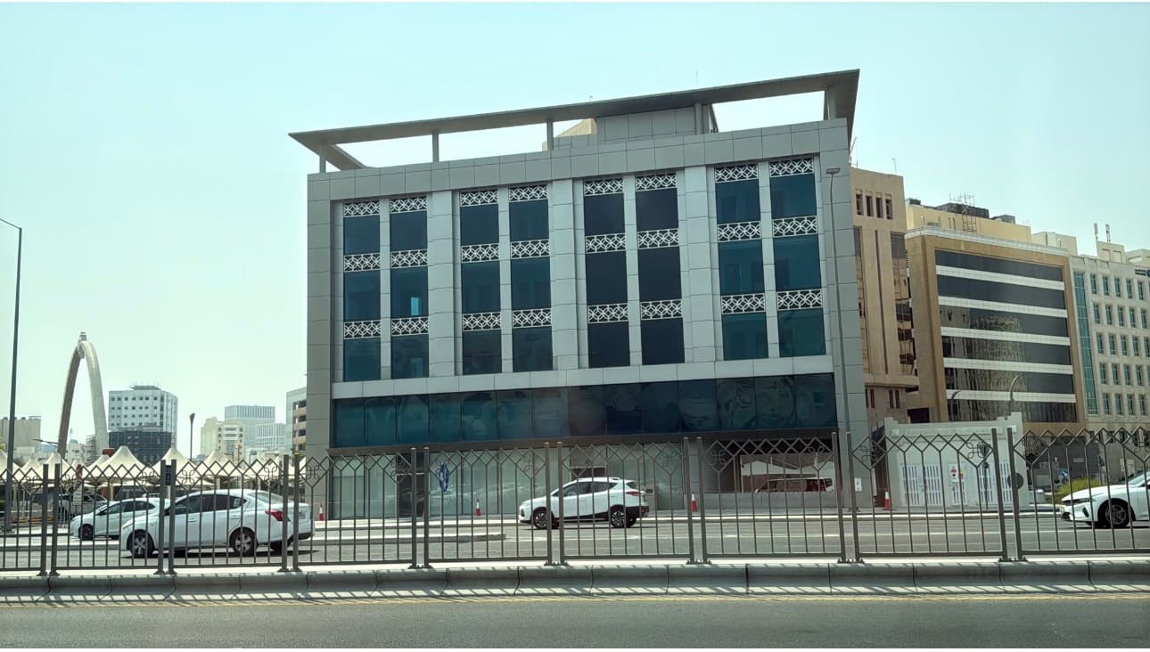 Commercial Building for Sale