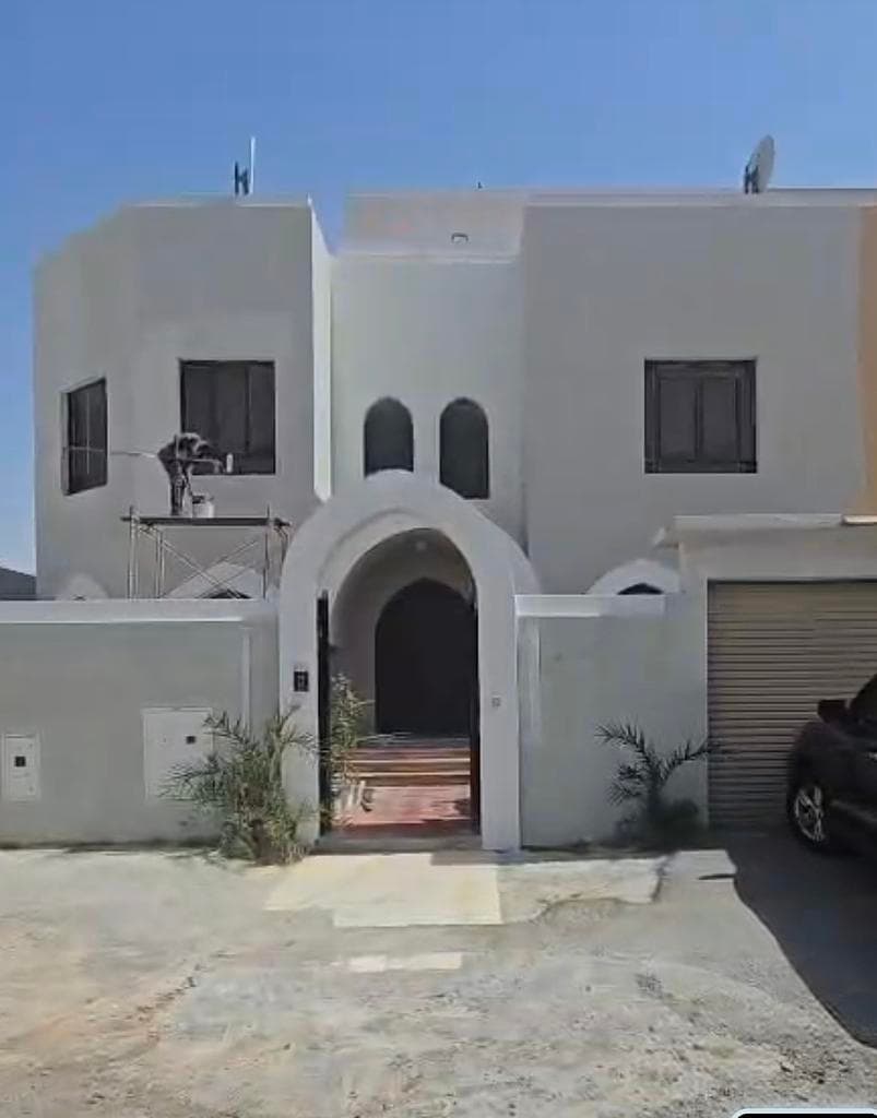 فيلا سكنية 6 غرف نوم للبيع في ام صلال محمد 