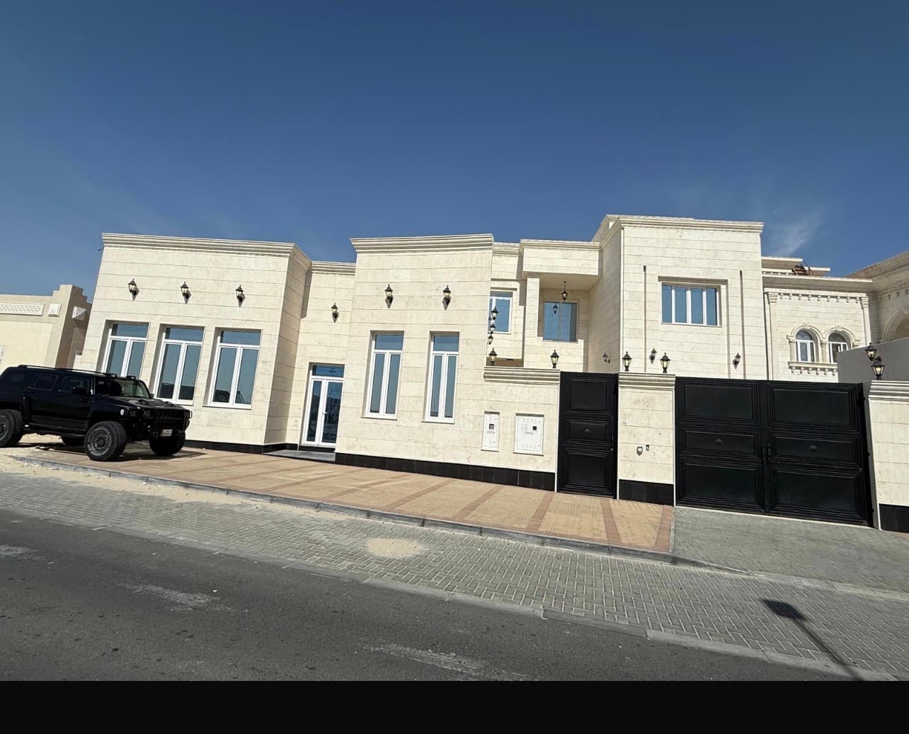 فيلا سكنية 8 غرف نوم للبيع في الخيسة 