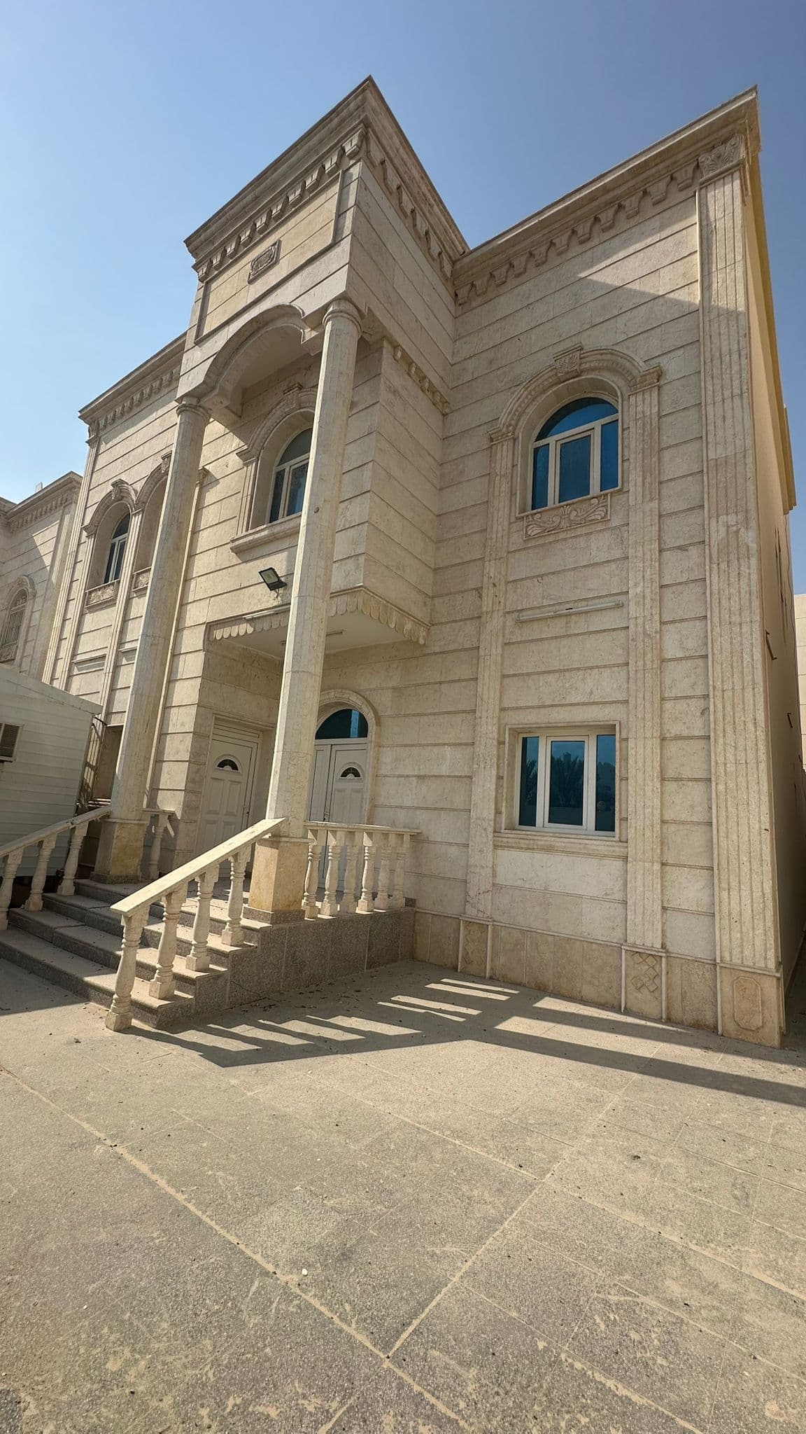 فيلا سكنية 8 غرف نوم للبيع في معيذر