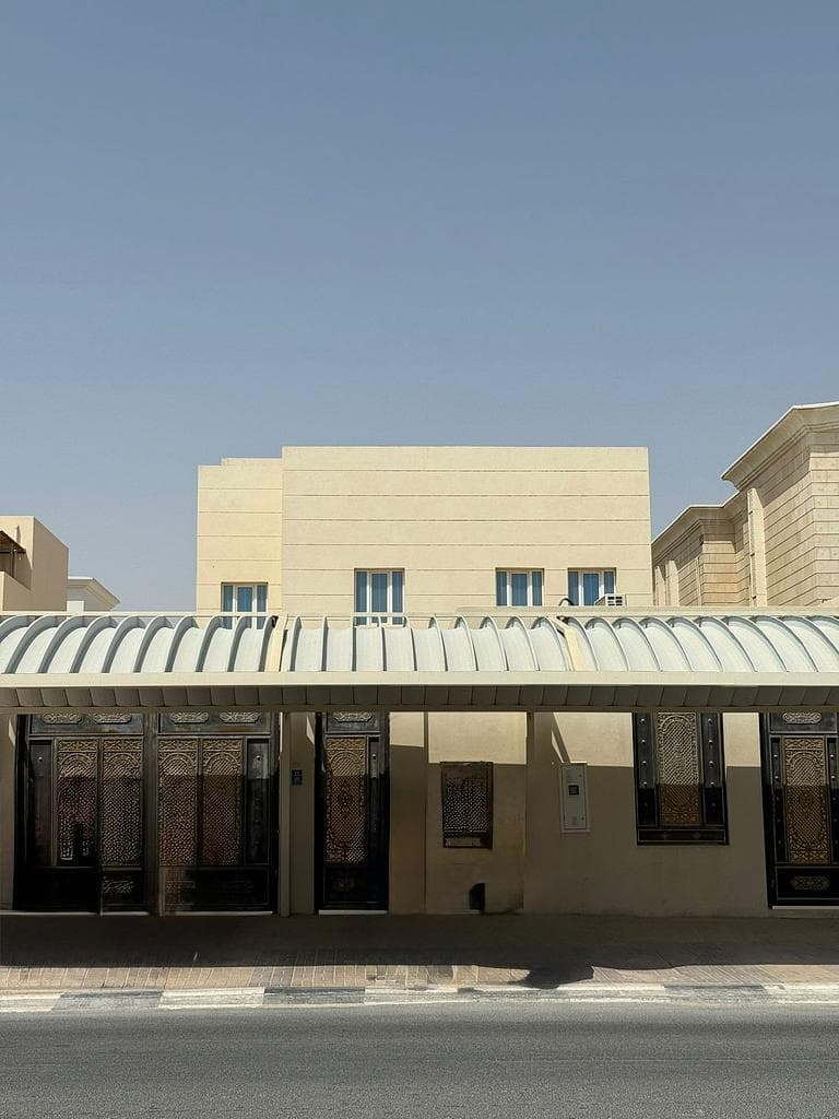 فيلا سكنية 7 غرف نوم للبيع في ام صلال علي