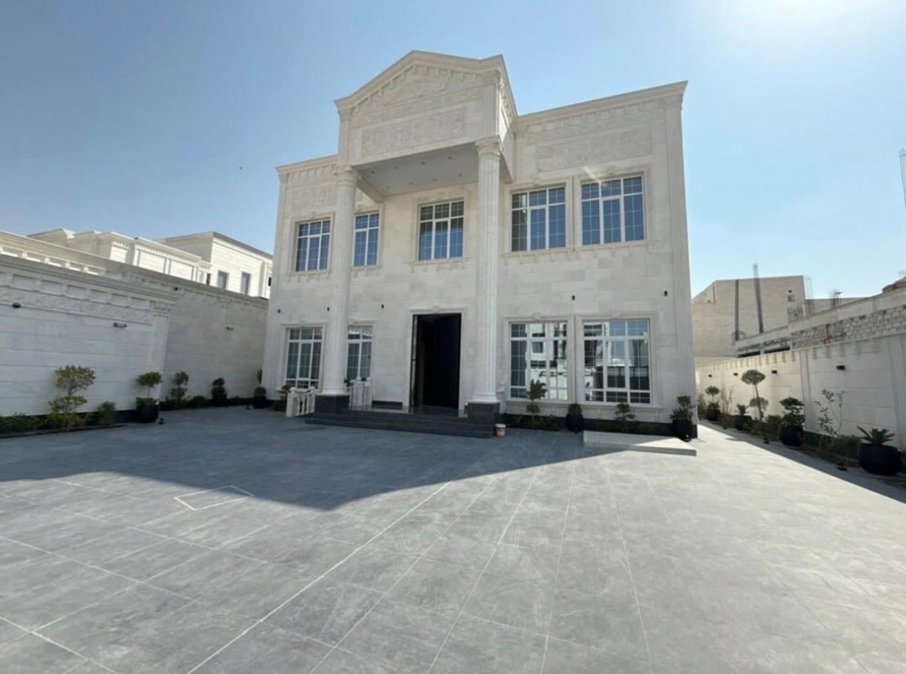 8 Bedroom Residential Villa for Sale