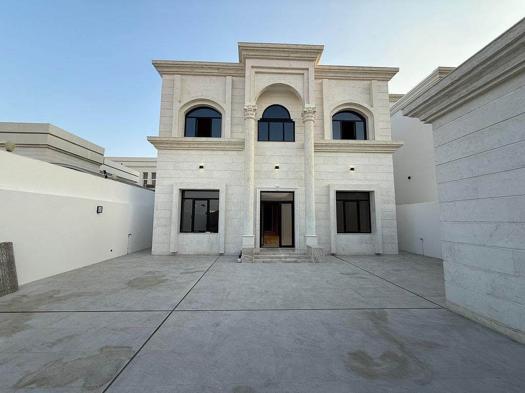 فيلا سكنية 7 غرف نوم للبيع في ازغوى