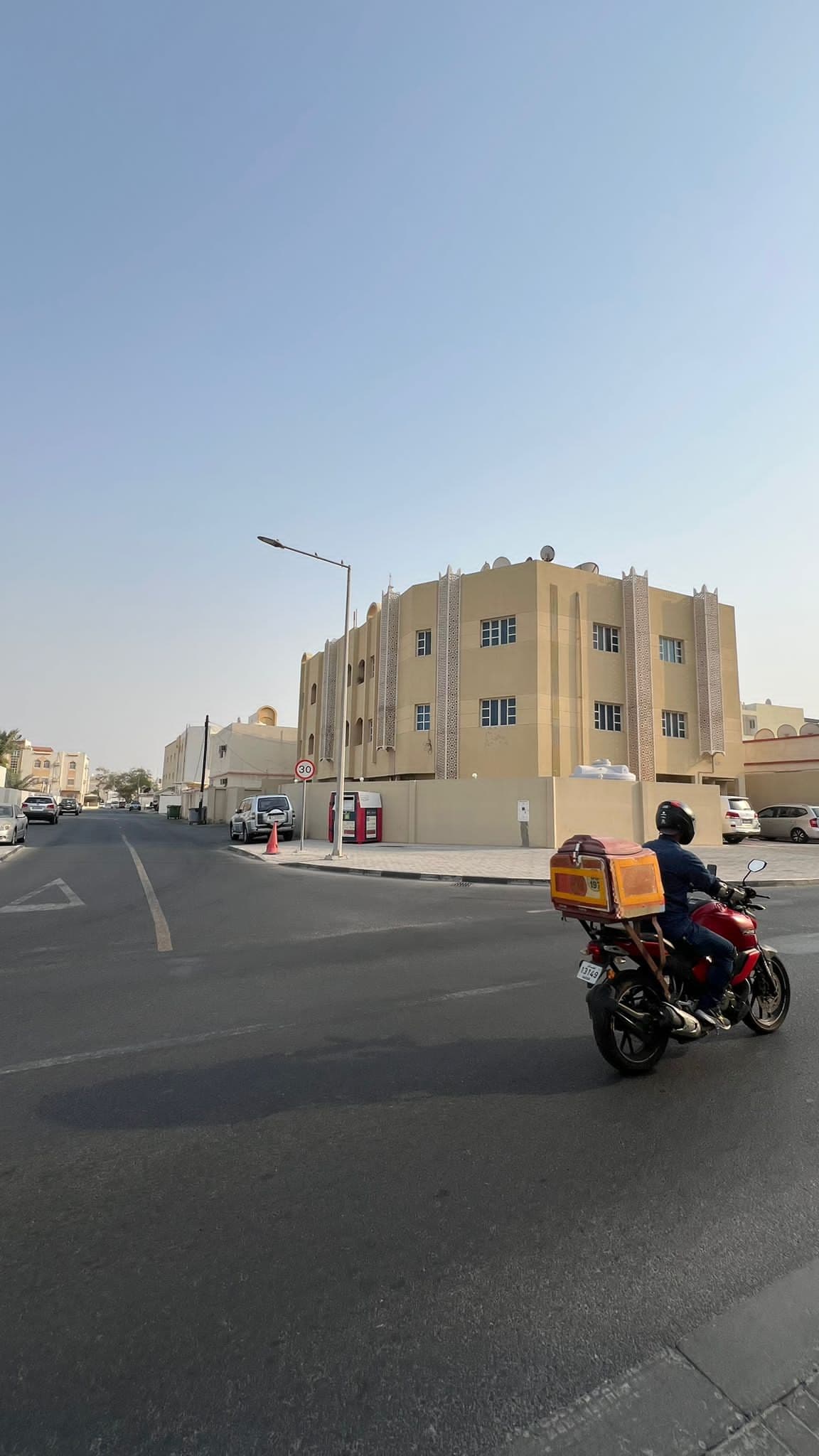 أرض سكنية للبيع في المطار