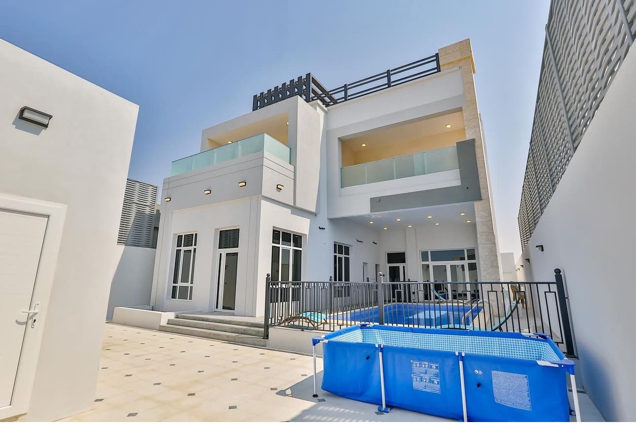 فيلا سكنية 8 غرف نوم للبيع في أبو ظلوف 