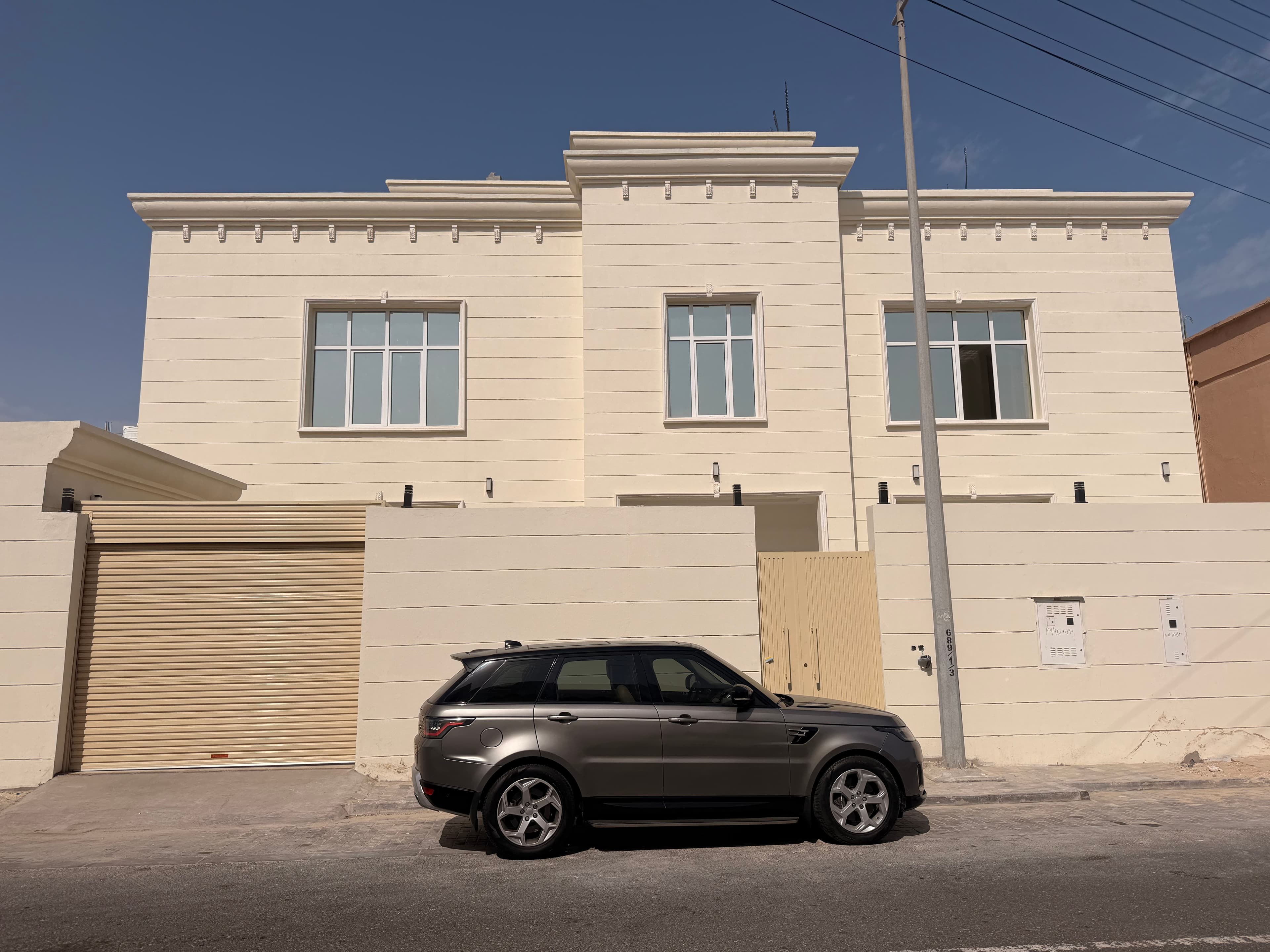 فيلا سكنية 8 غرف نوم للبيع في المطار