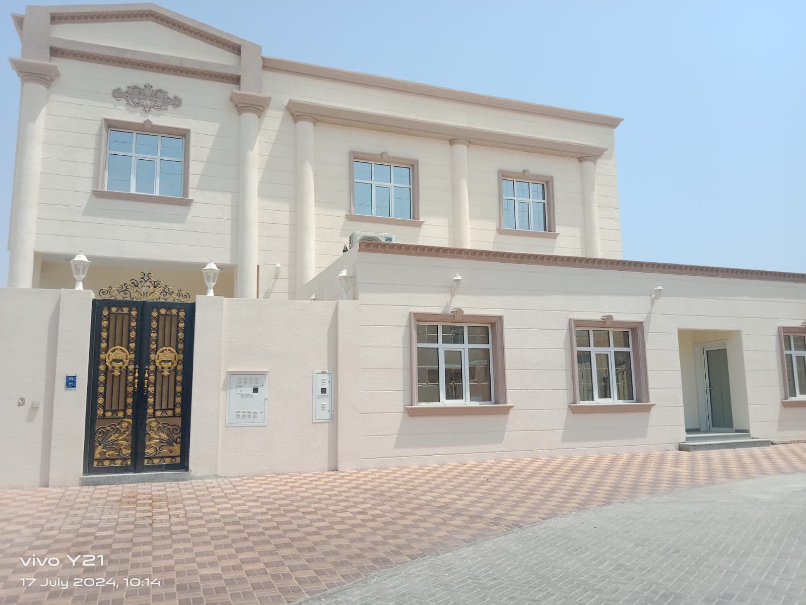 8 Bedroom Residential Villa for Sale in Al Wakra