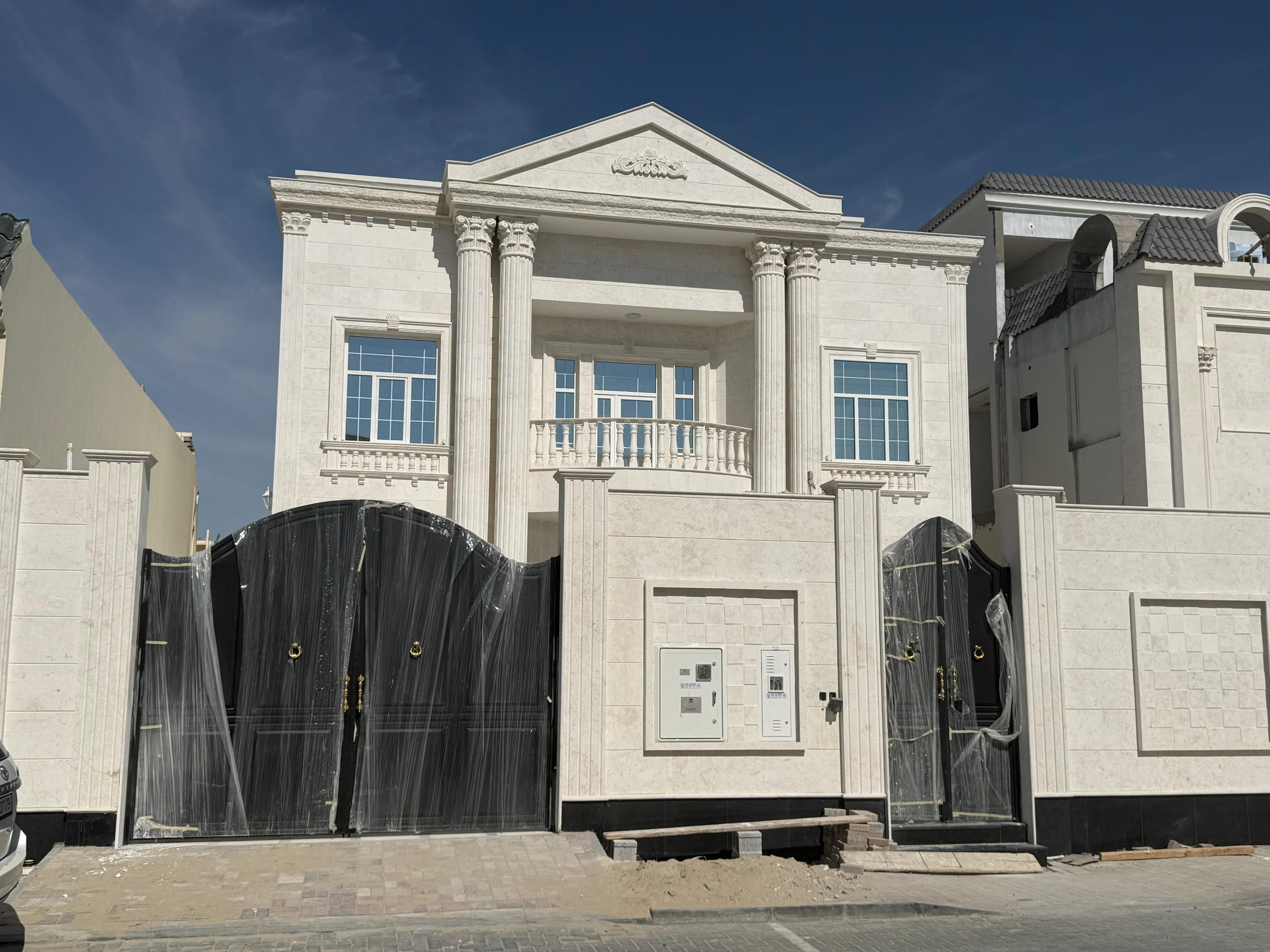 فيلا سكنية 8 غرف نوم للبيع في الخيسة 