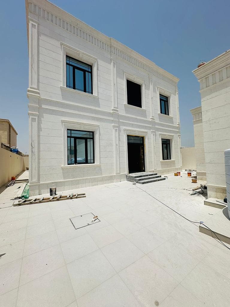 فيلا سكنية 4 غرف نوم للبيع في دحيل