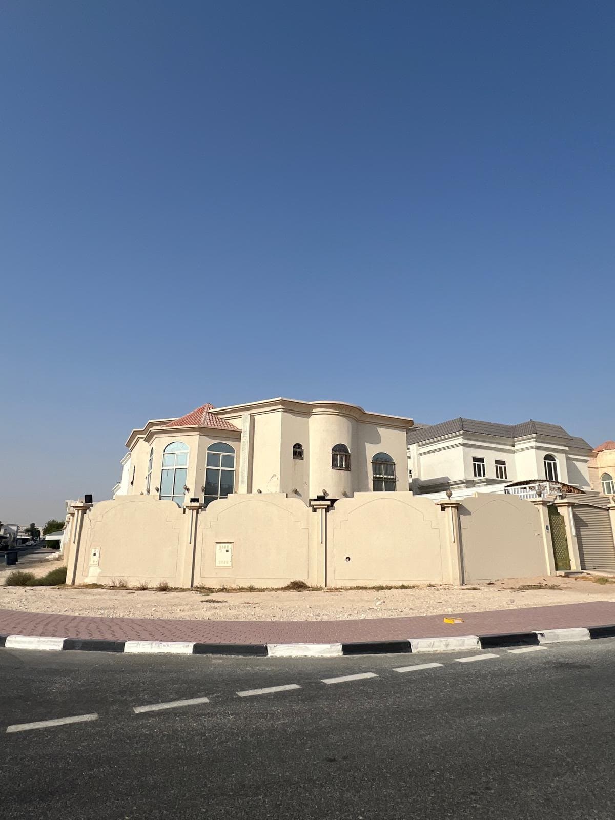فيلا سكنية 6 غرف نوم للبيع