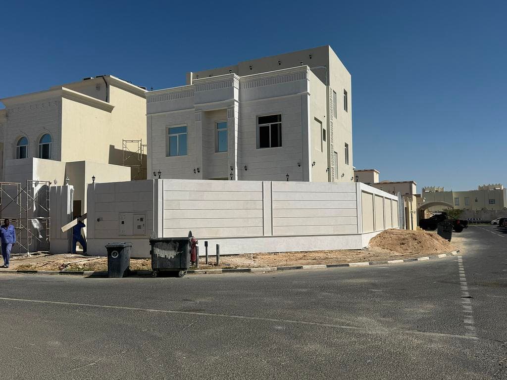 8 Bedroom Residential Villa for Sale in Umm Ebairiya