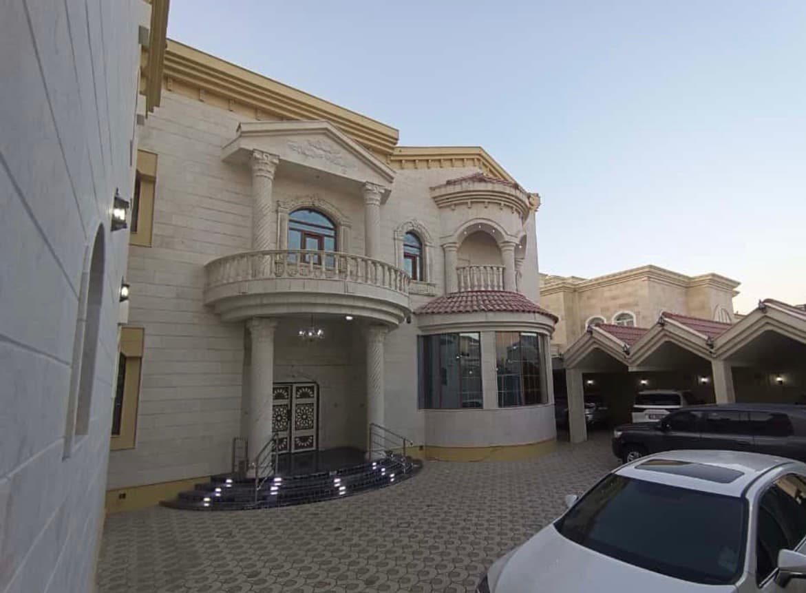 فيلا سكنية 8 غرف نوم للبيع في عين خالد