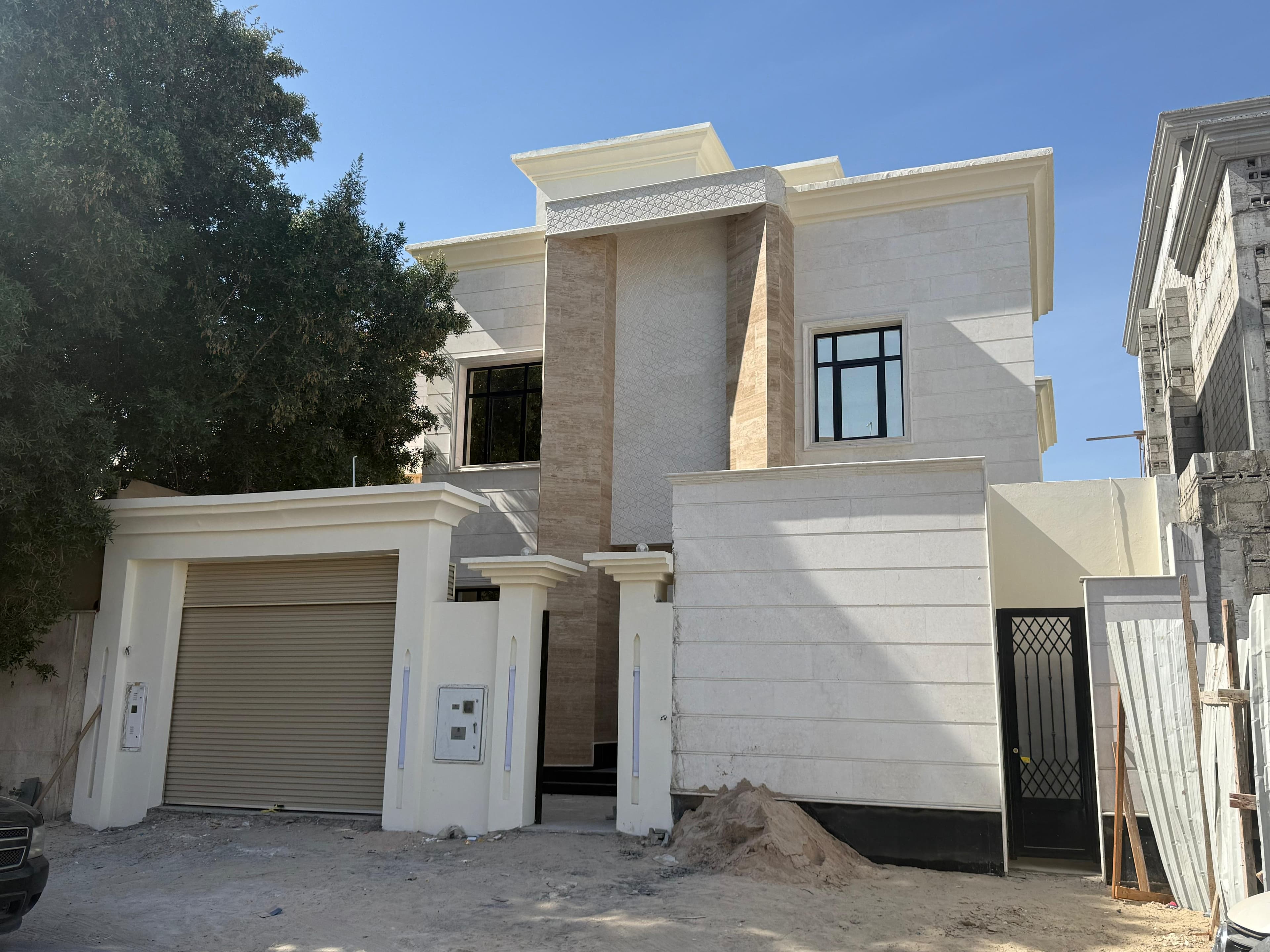 فيلا سكنية 7 غرف نوم للبيع في العزيزية