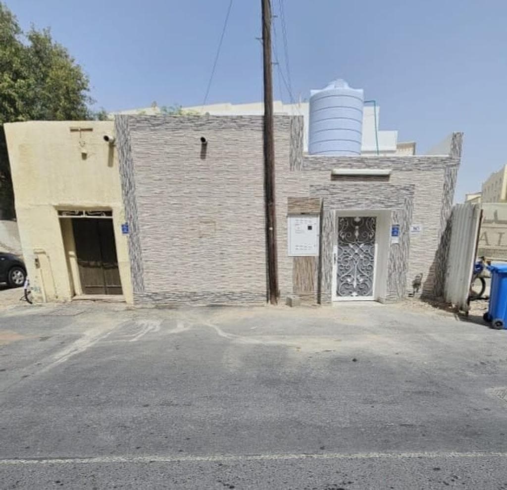 فيلا سكنية 4 غرف نوم للبيع في فريج بن عمران