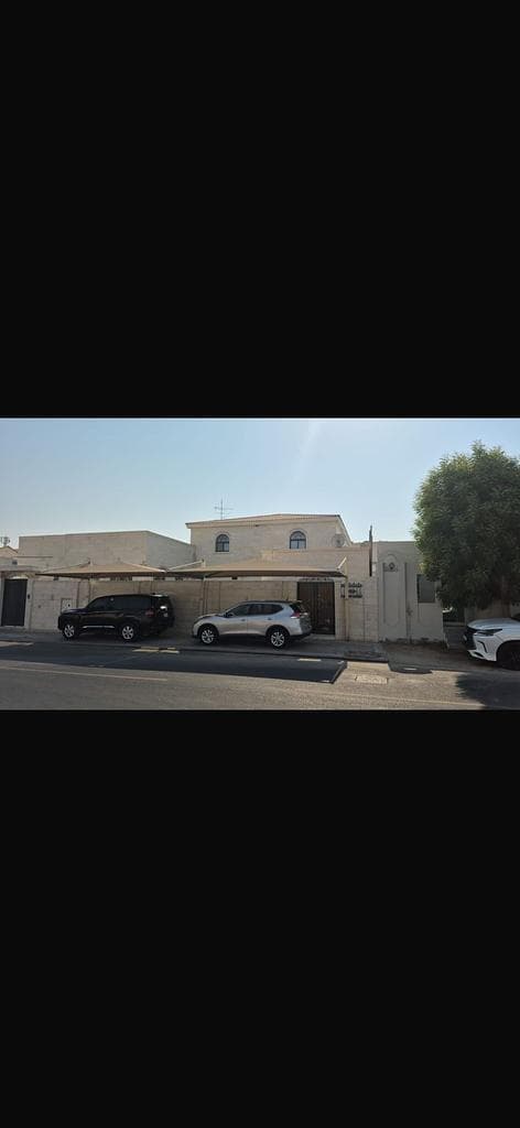 8 Bedroom Residential Villa for Sale in Al Aziziya