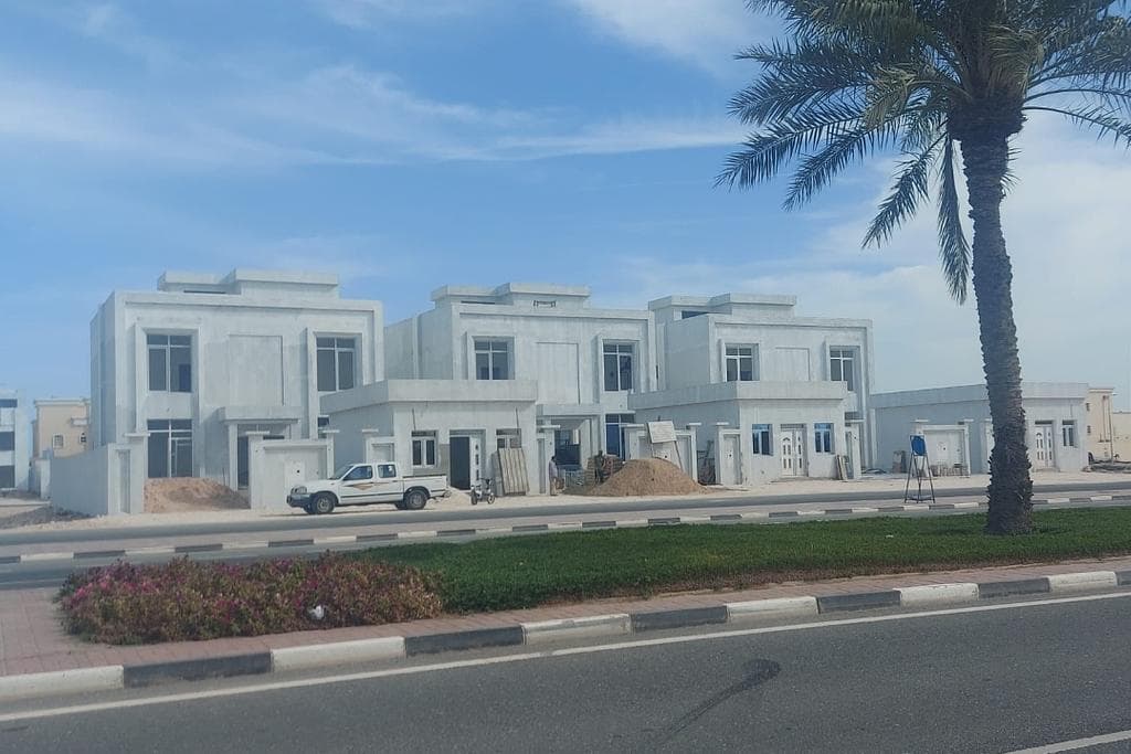 فيلا سكنية 6 غرف نوم للبيع في الرويس
